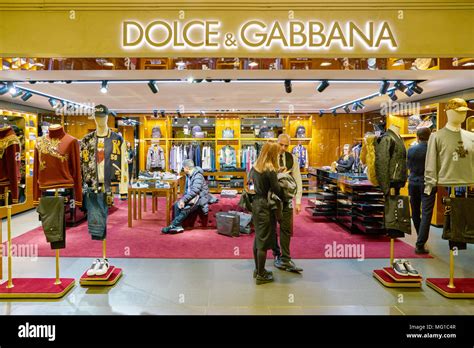 dolce gabbana rinascente milano|dolce e gabbana legnano.